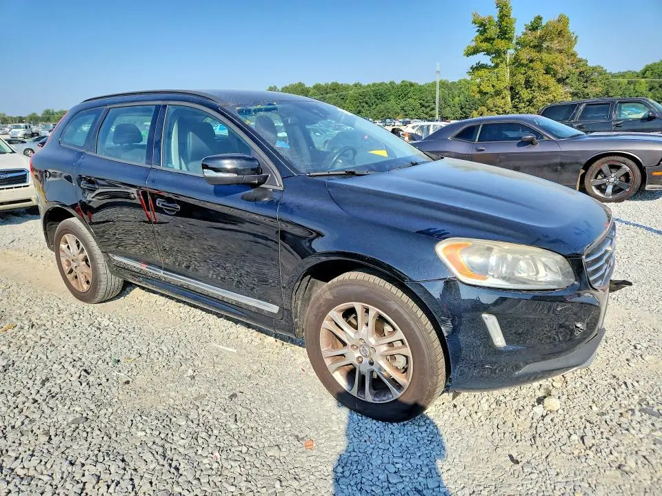 2015 VOLVO XC60 T5  