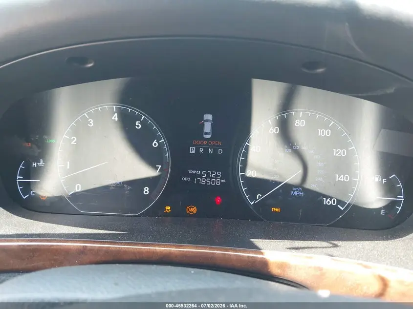 2013 HYUNDAI EQUUS SIGNATURE