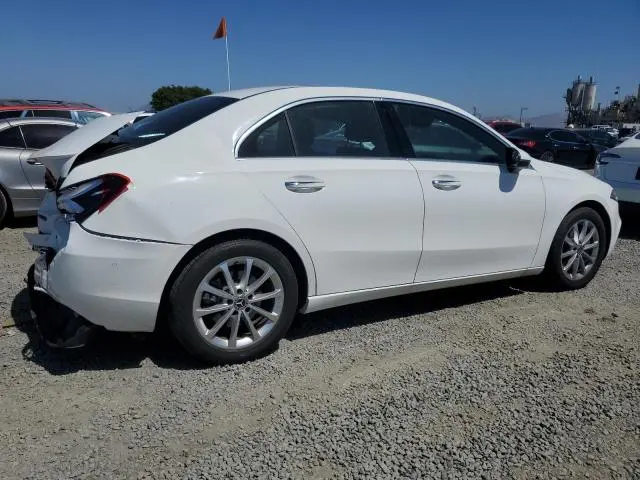 2019 MERCEDES-BENZ A 220