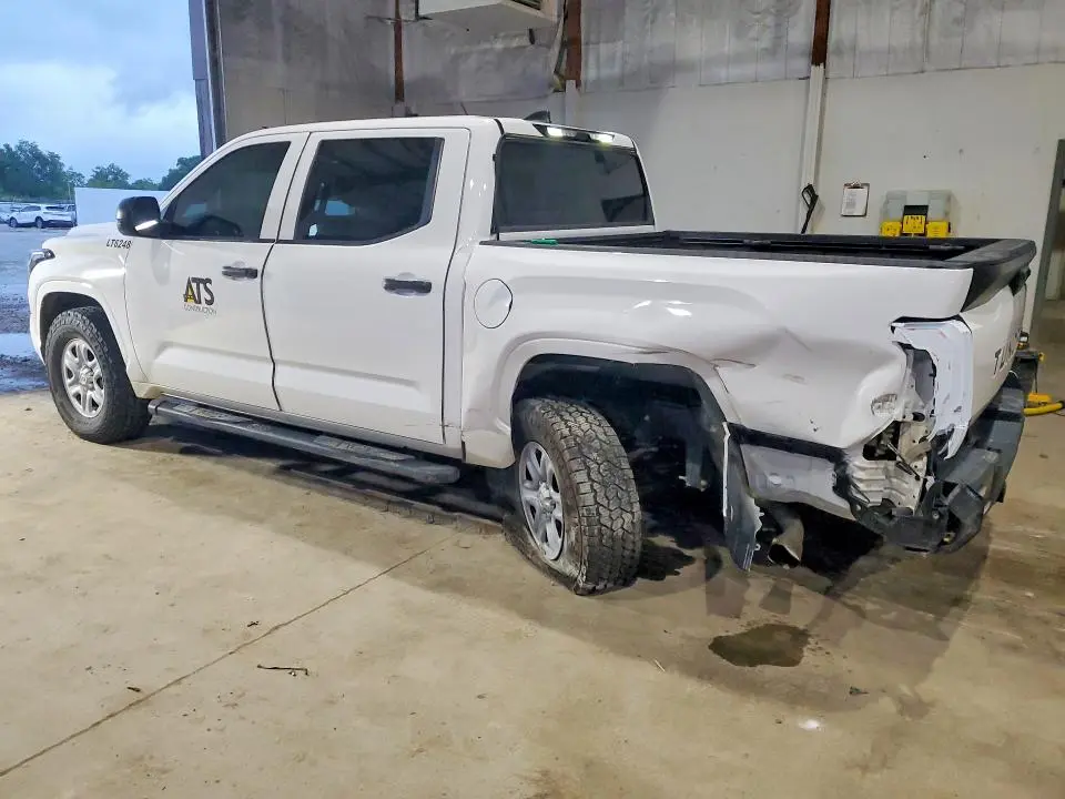 2026 TOYOTA TUNDRA SR  