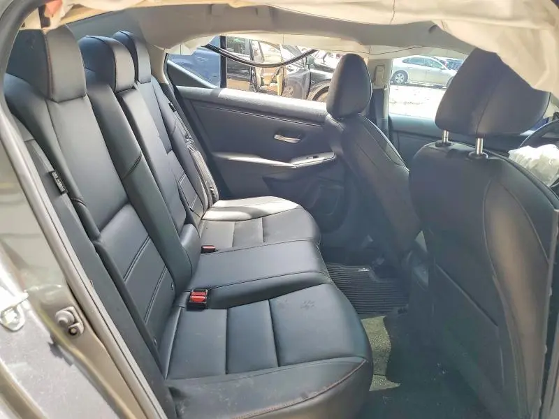 2024 NISSAN SENTRA SR  
