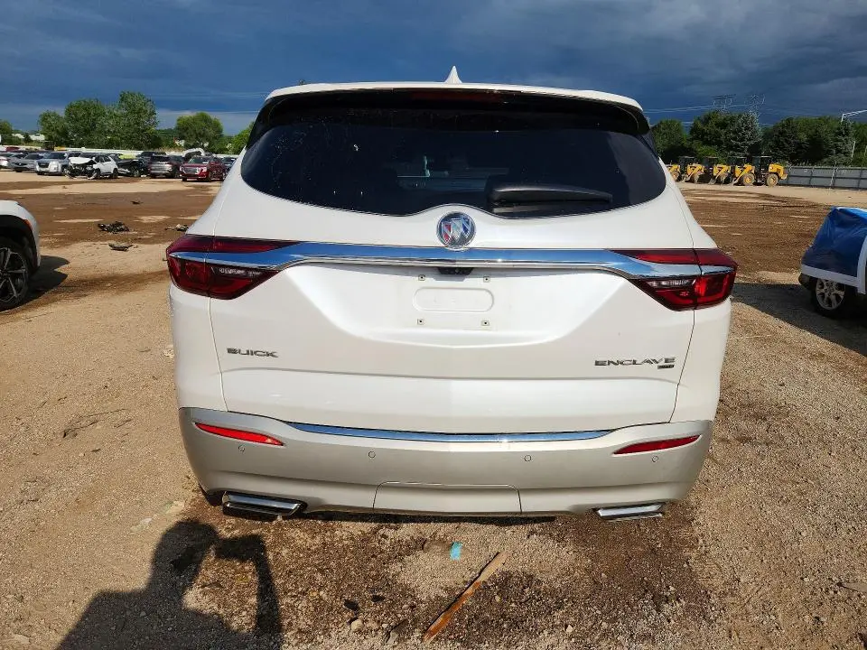 2018 BUICK ENCLAVE AVENIR  