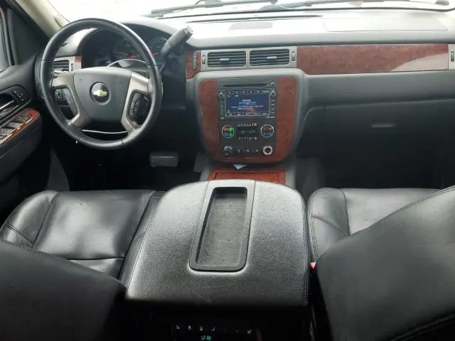 2011 CHEVROLET SUBURBAN K1500 LTZ  
