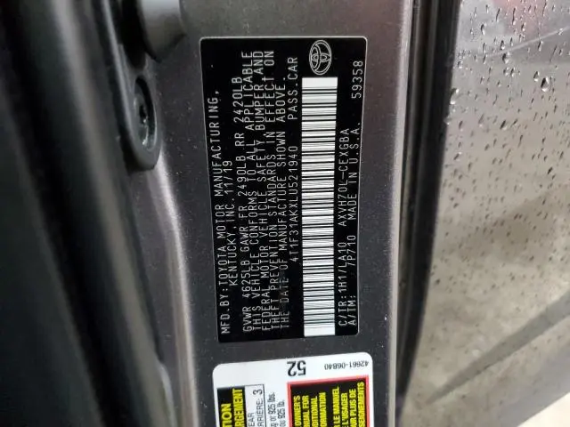 2020 TOYOTA CAMRY XLE  