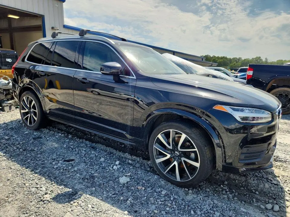 2020 VOLVO XC90 T6 MOMENTUM  