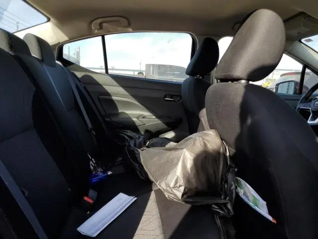 2024 NISSAN VERSA SV  