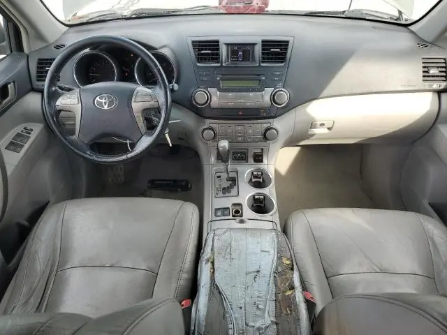 2010 TOYOTA HIGHLANDER SE  