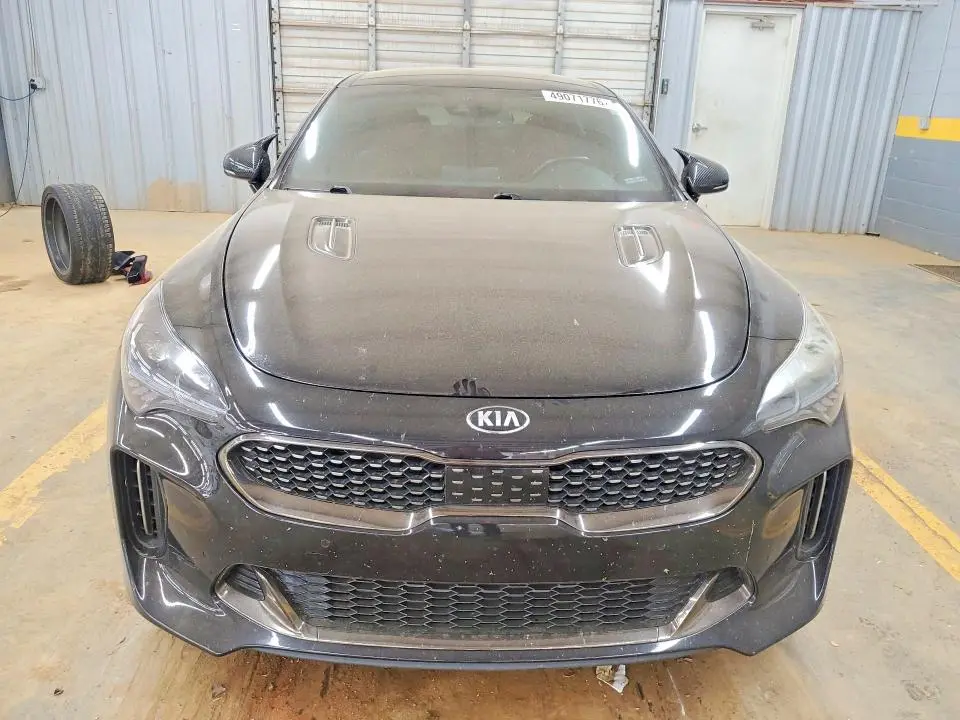 2019 KIA STINGER GT1  