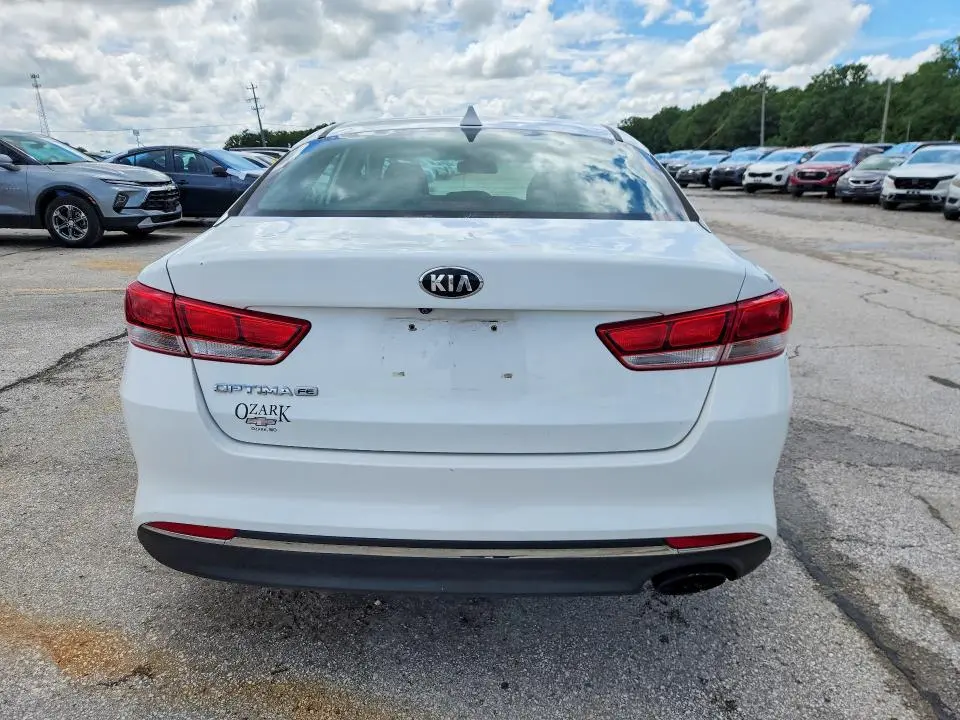 2017 KIA OPTIMA LX  