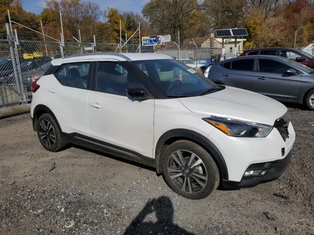 2019 NISSAN KICKS S  