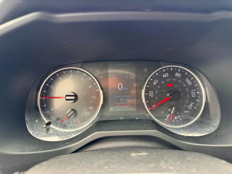 2019 TOYOTA RAV4 LE  
