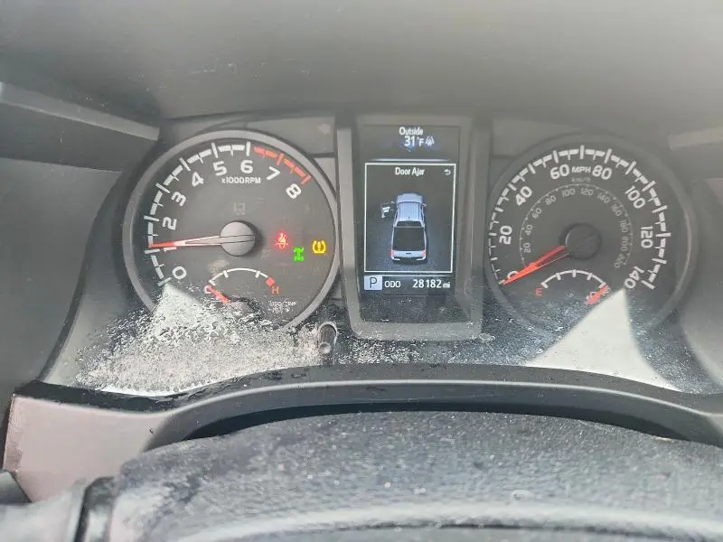 2022 TOYOTA TACOMA SR V6  