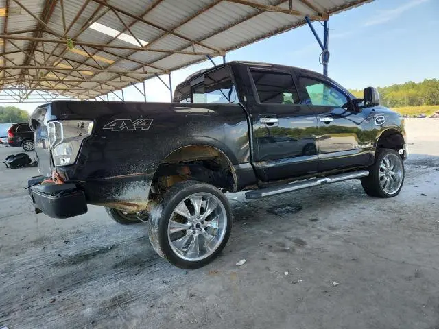 2017 NISSAN TITAN SV