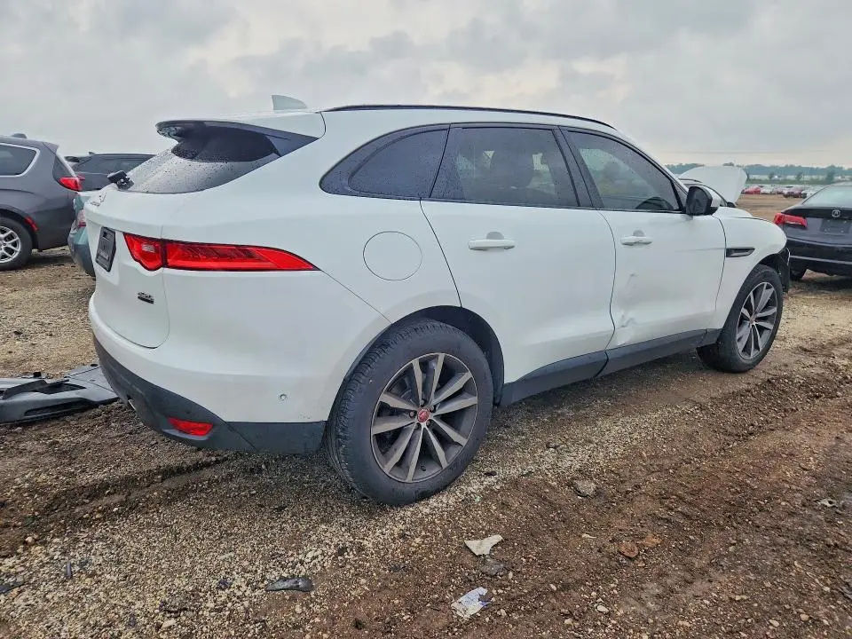 2018 JAGUAR F-PACE PRESTIGE  