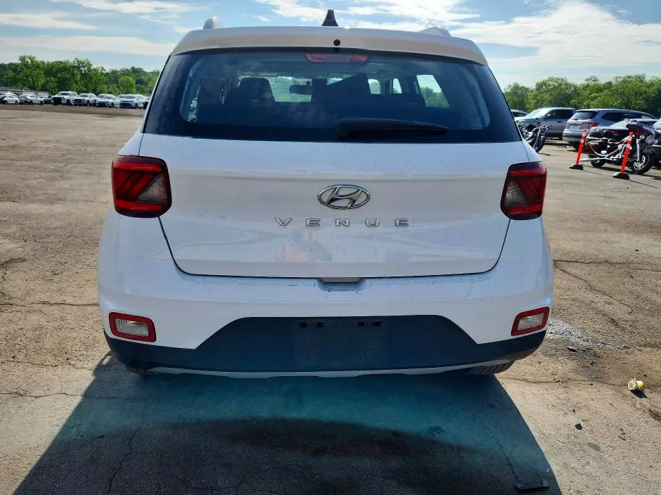 2022 HYUNDAI VENUE SEL  