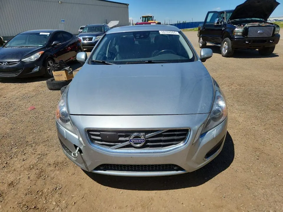 2013 VOLVO S60 T5  