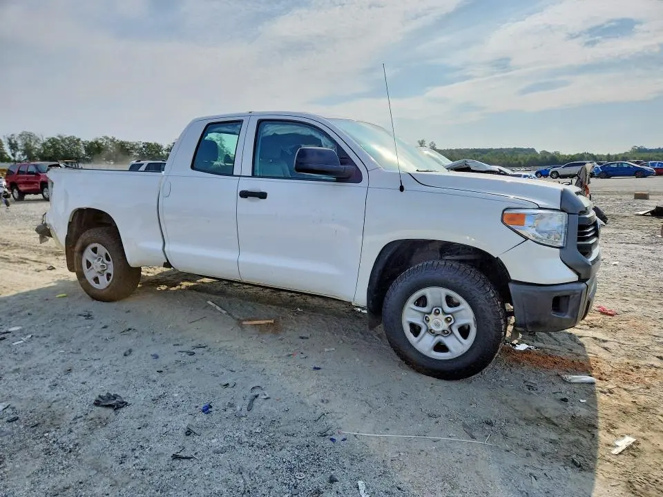 2017 TOYOTA TUNDRA SR  