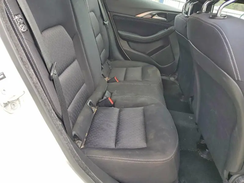 2017 INFINITI QX30 BASE  