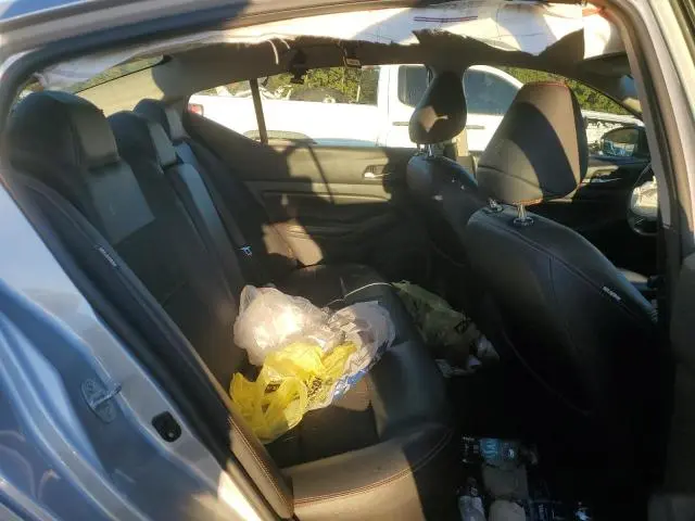 2021 NISSAN ALTIMA SR  