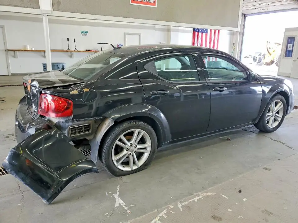 2013 DODGE AVENGER SE  