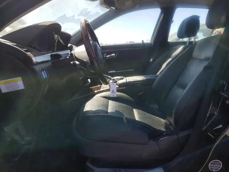 2011 MERCEDES-BENZ S 550  
