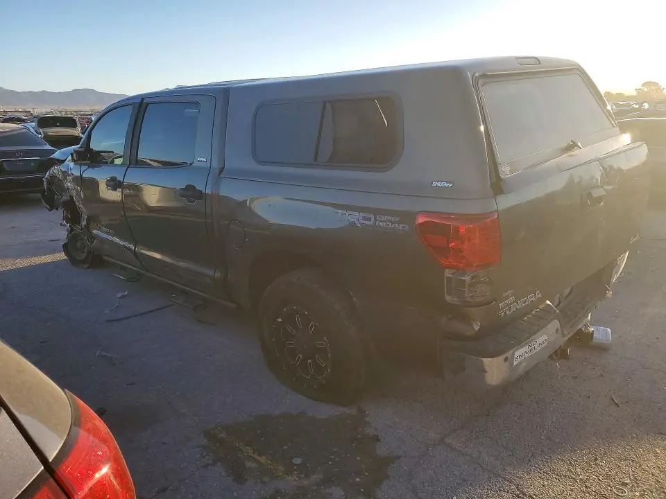 2011 TOYOTA TUNDRA CREWMAX SR5  
