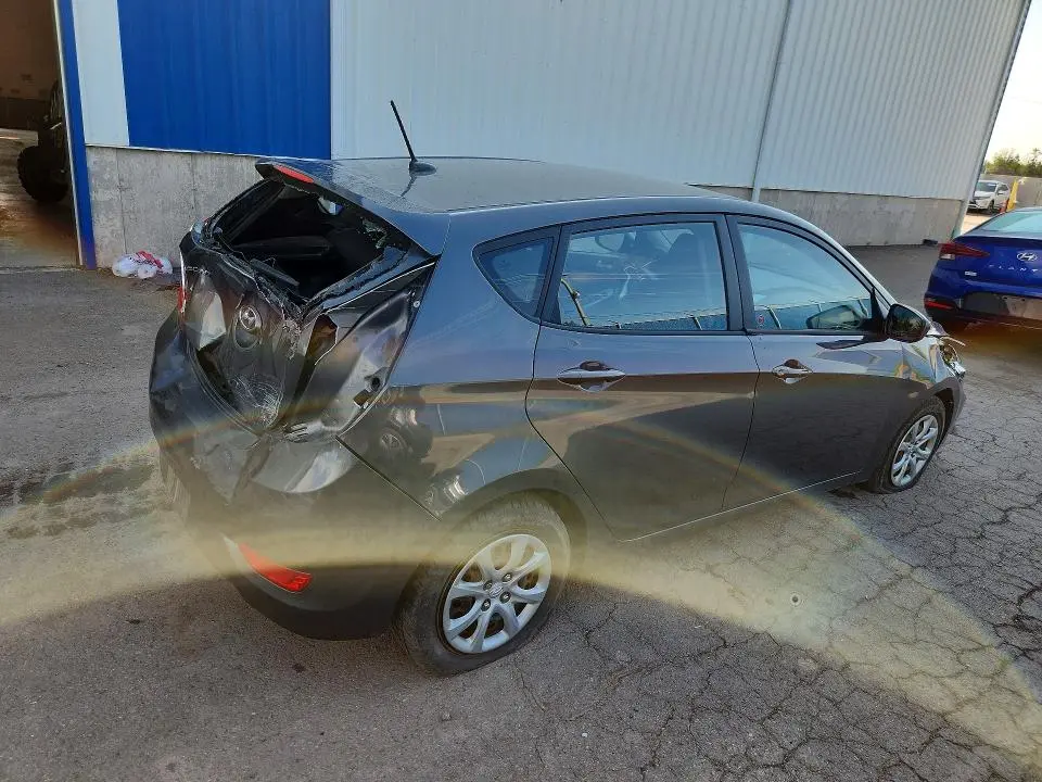 2012 HYUNDAI ACCENT GLS  