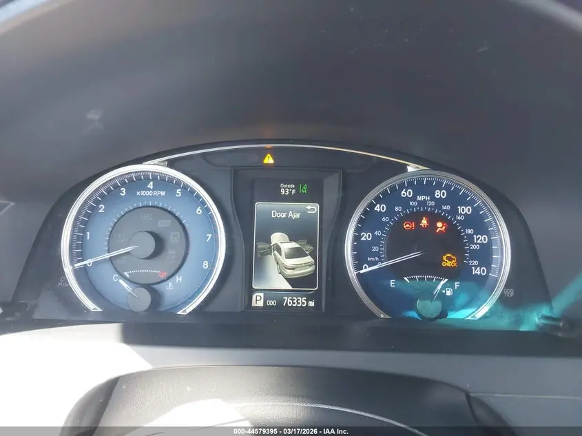 2017 TOYOTA CAMRY XLE