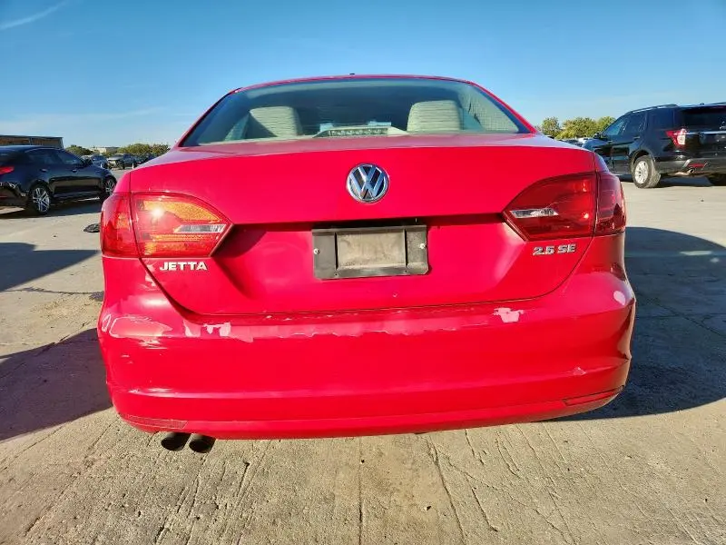 2012 VOLKSWAGEN JETTA SE  