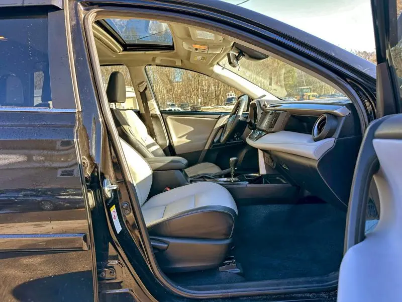 2018 TOYOTA RAV4 LIMITED  