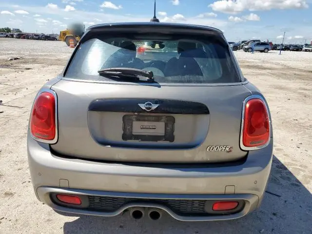 2018 MINI COOPER S  