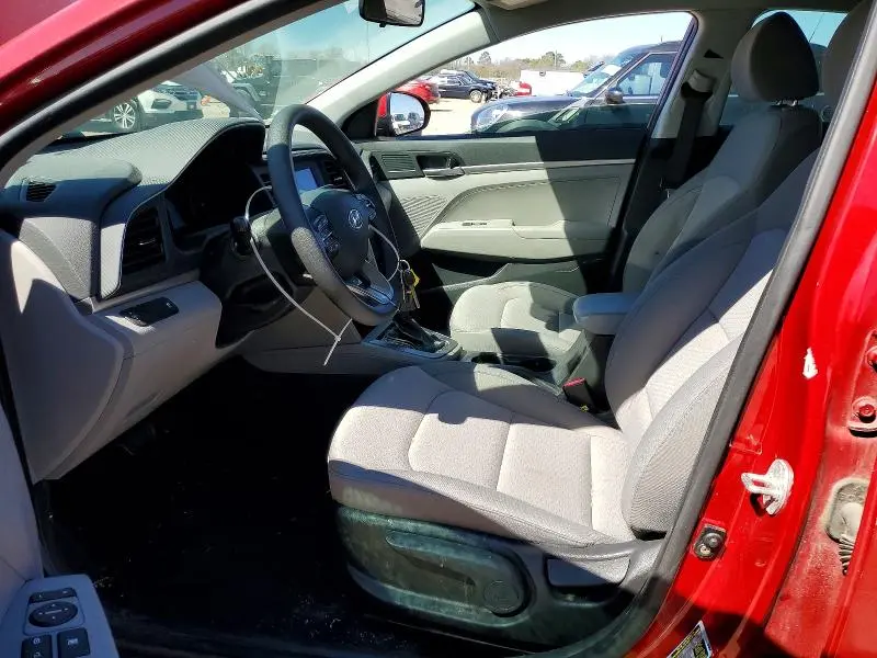2019 HYUNDAI ELANTRA SE  