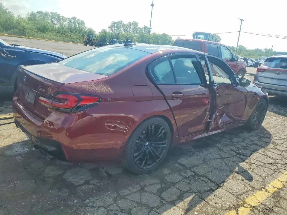2023 BMW M5   