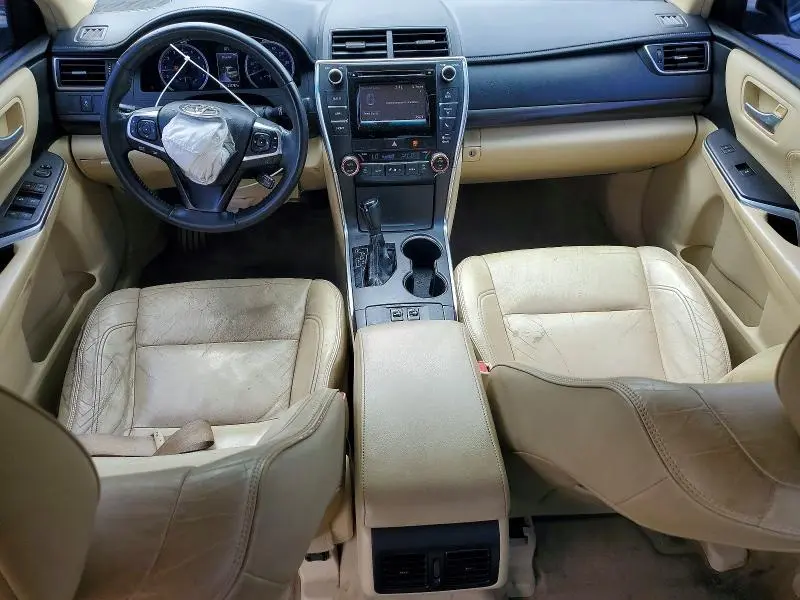 2015 TOYOTA CAMRY XLE  