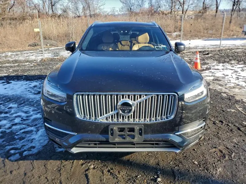 2018 VOLVO XC90 T6  