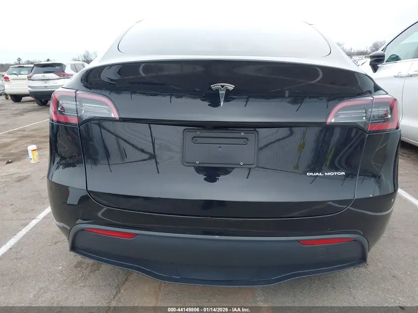 2024 TESLA MODEL Y LONG RANGE DUAL MOTOR ALL-WHEEL DRIVE