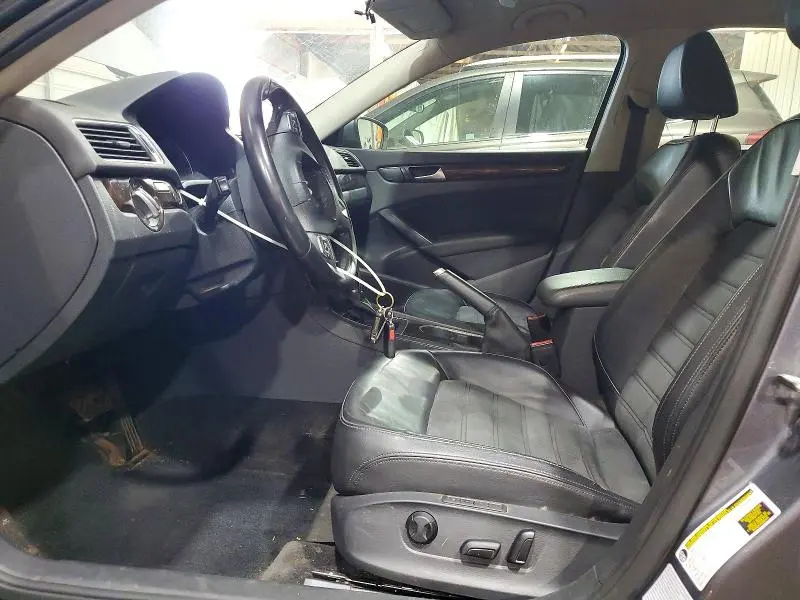 2015 VOLKSWAGEN PASSAT SEL  