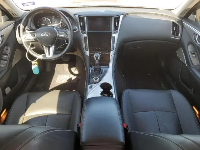 2021 INFINITI Q50 LUXE  