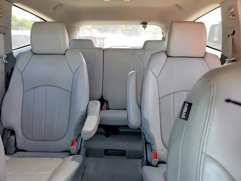 2016 CHEVROLET TRAVERSE LTZ  