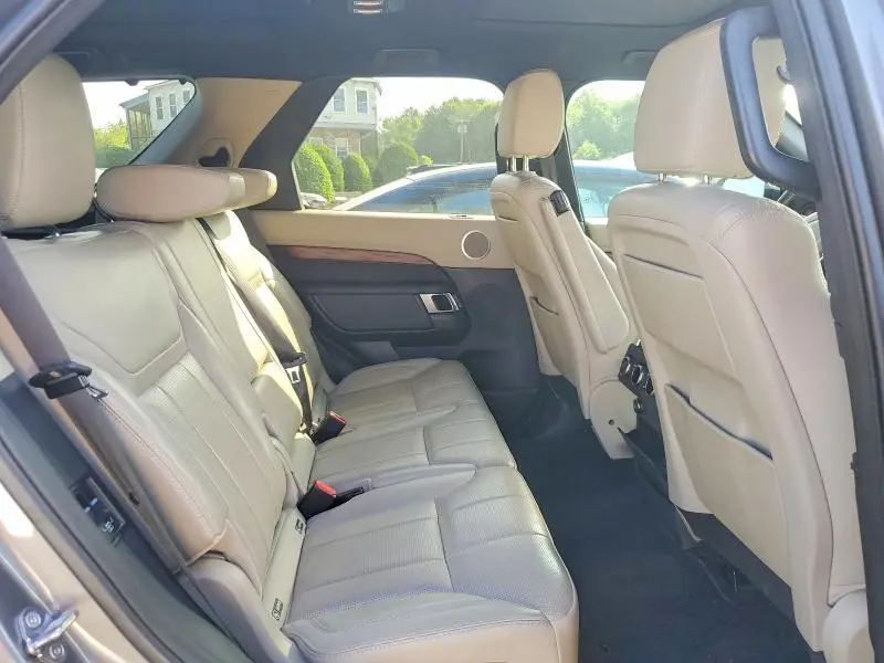 2018 LAND ROVER DISCOVERY HSE  