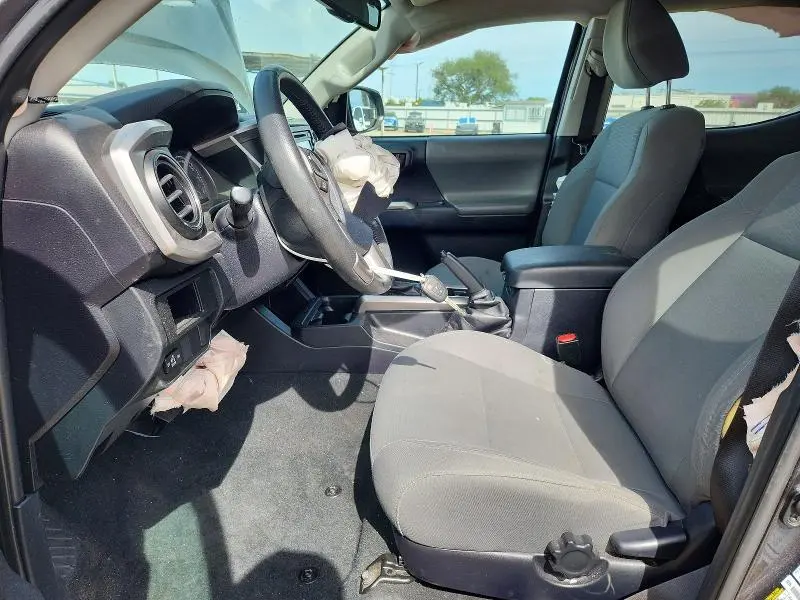 2017 TOYOTA TACOMA SR5 V6  