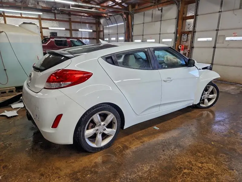 2013 HYUNDAI VELOSTER BASE  