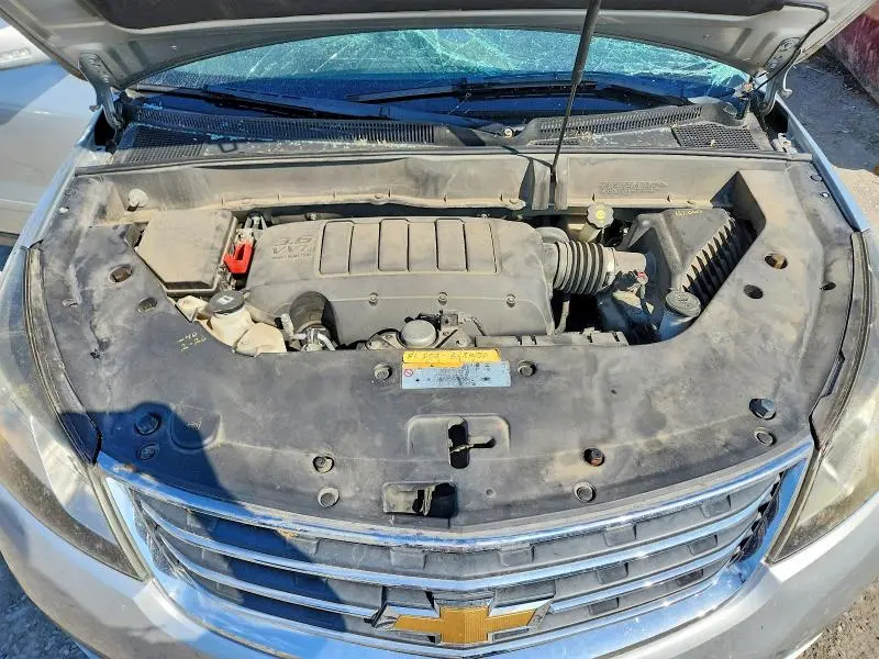 2016 CHEVROLET TRAVERSE LT  