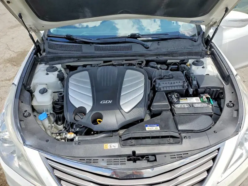 2017 HYUNDAI AZERA BASE  