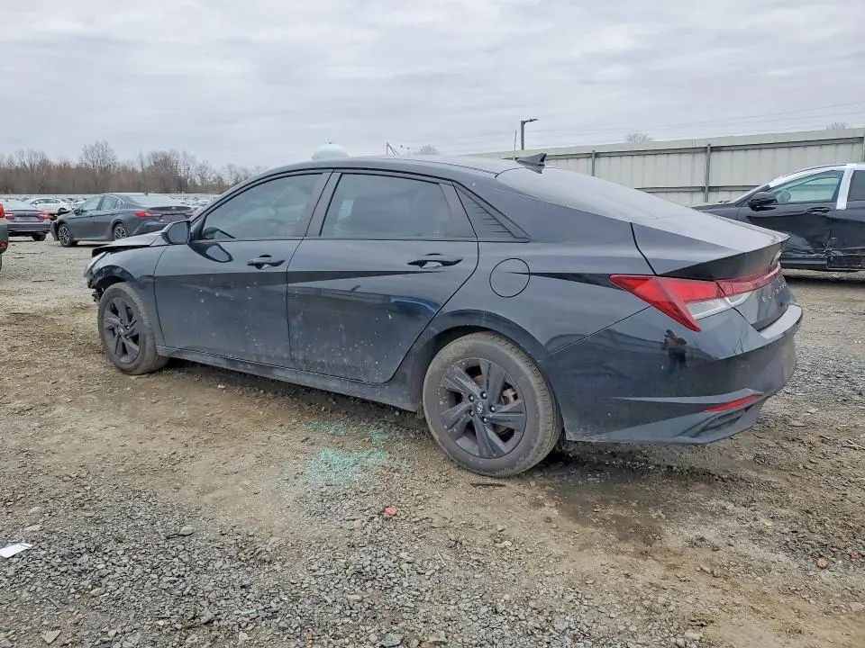 2022 HYUNDAI ELANTRA SEL  
