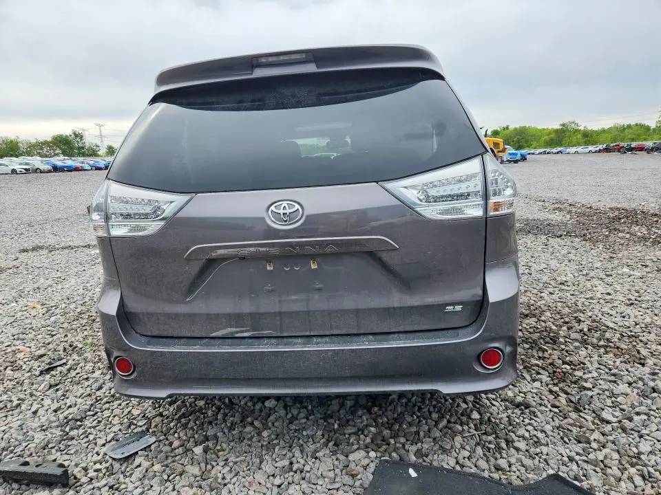 2015 TOYOTA SIENNA SPORT  