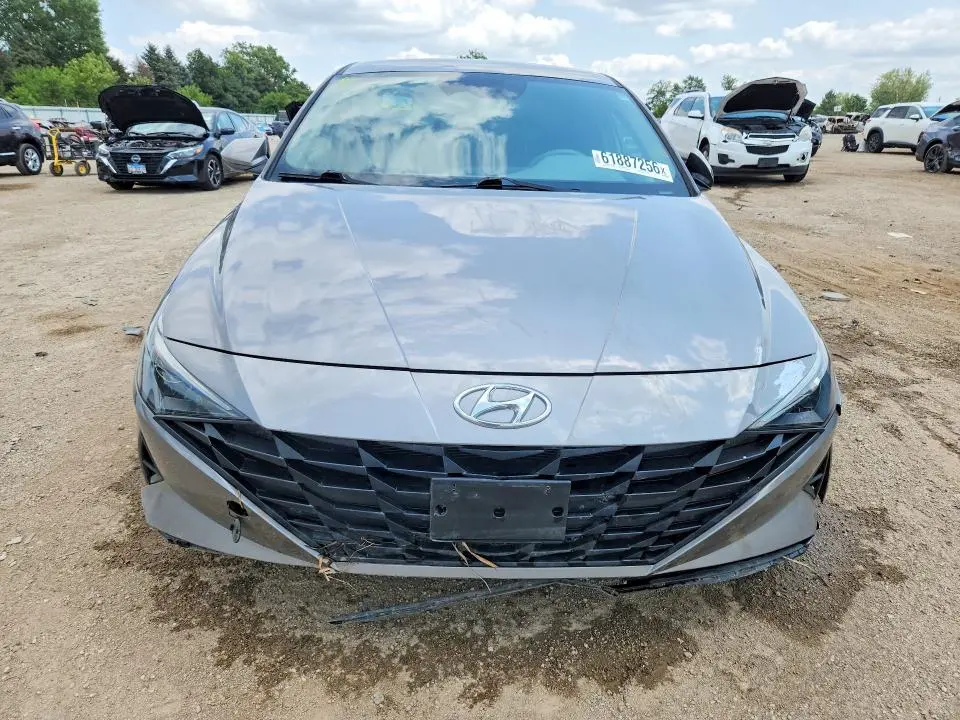 2021 HYUNDAI ELANTRA SEL  