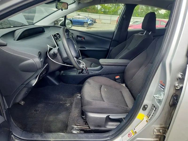 2022 TOYOTA PRIUS LE  