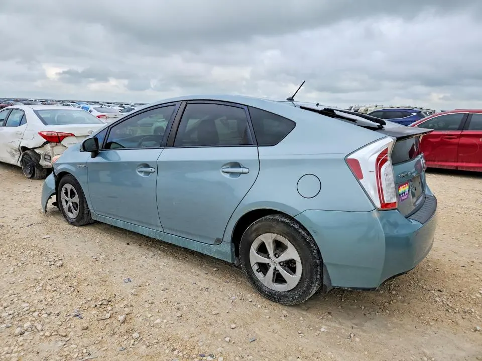 2013 TOYOTA PRIUS TWO  