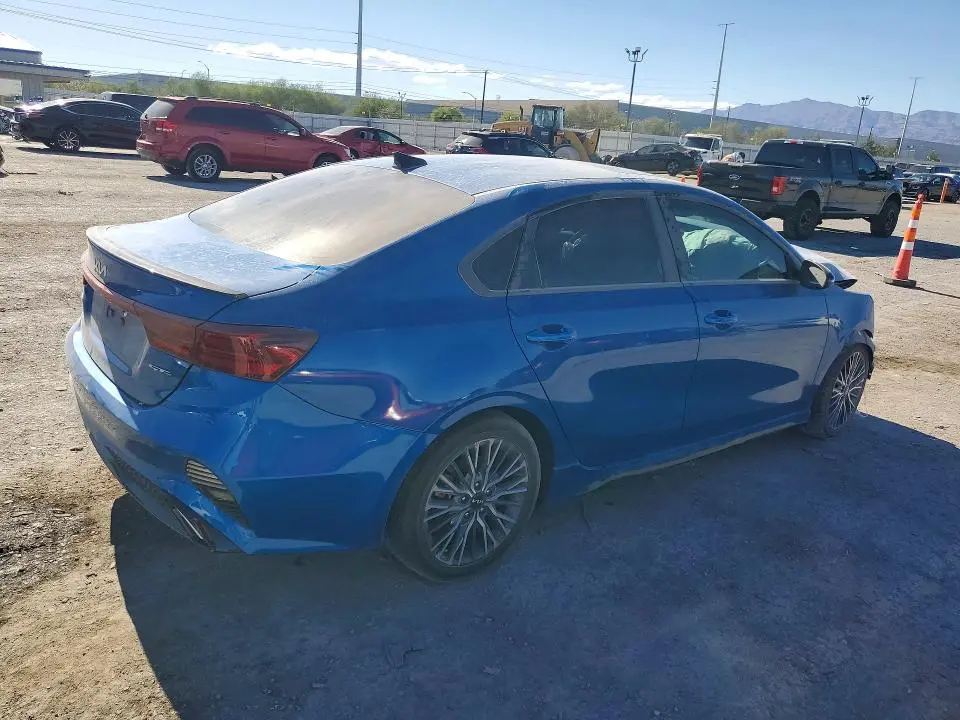 2022 KIA FORTE GT LINE  